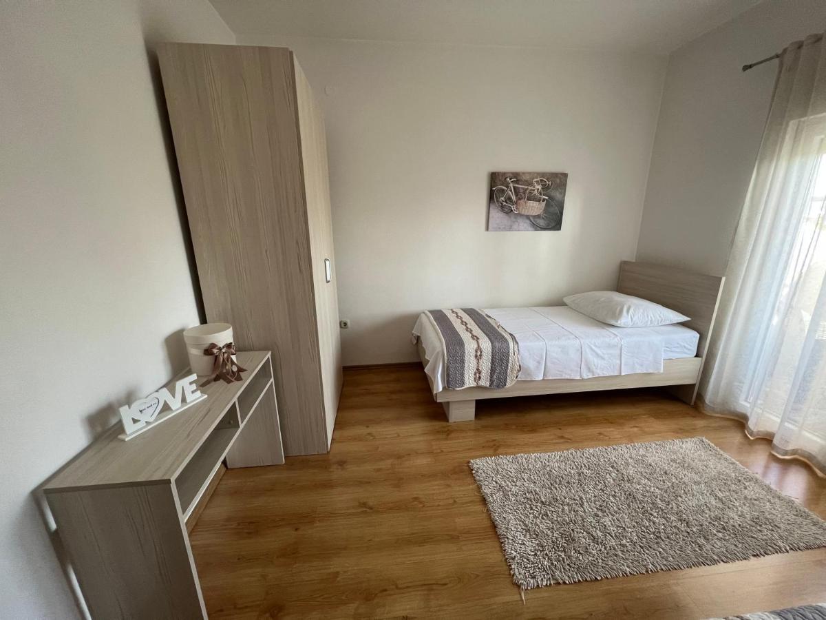 Apartman Burcul Sukošan Buitenkant foto